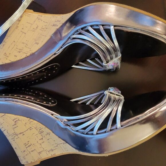 CARRINI WOMEN"S WEDGE STYLE  OPEN TOE  ANKLE STRAP SANDAL - Picture 12 of 16